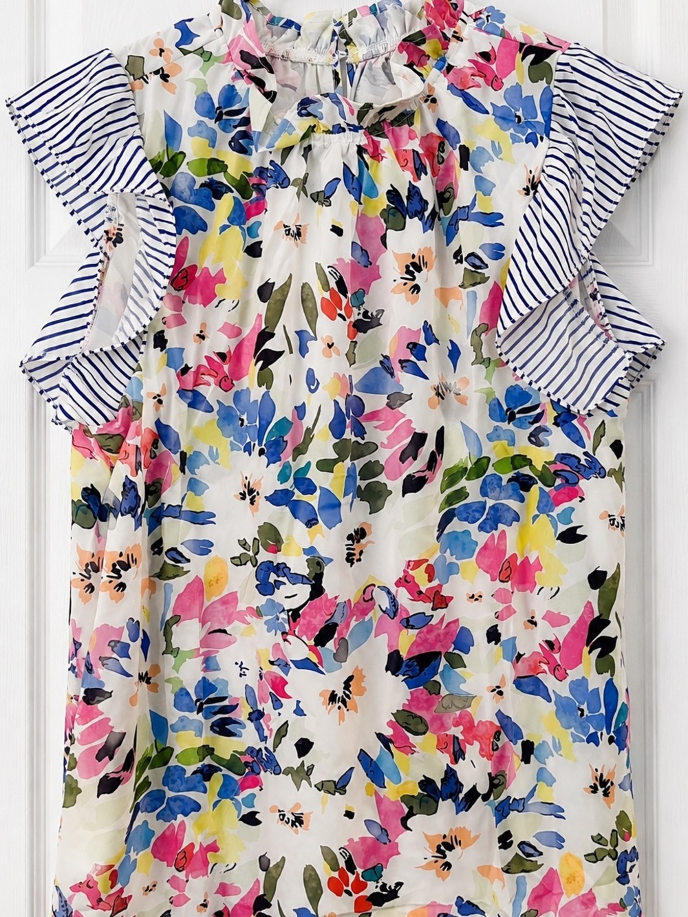 Women’s Floral Watercolor Ruffle Sleeve Blouse - Large